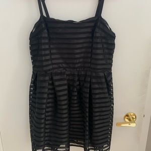[M]👗H&M pouffy party dress